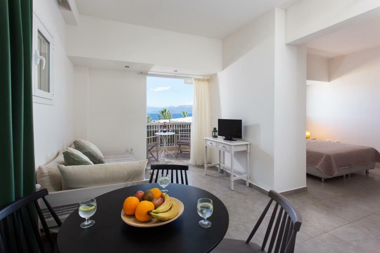 Seaside Apartment Agioi Apostoloi (Attica)