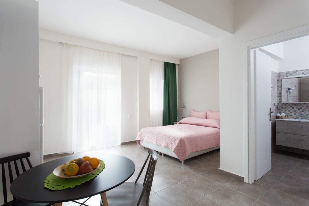 Seaside Apartment *