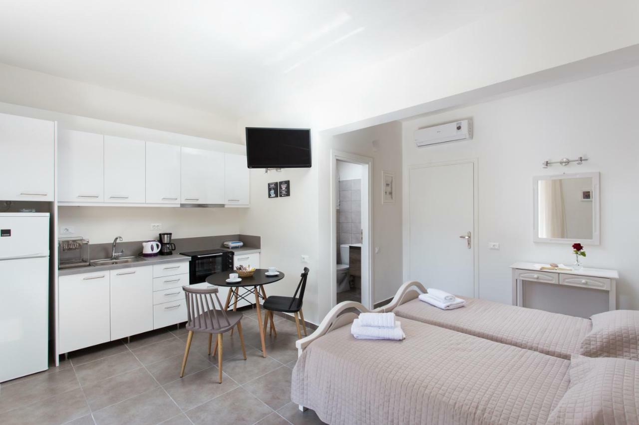 Apartment Seaside Agioi Apostoloi (Attica)